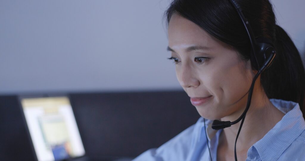 Customer services answer call